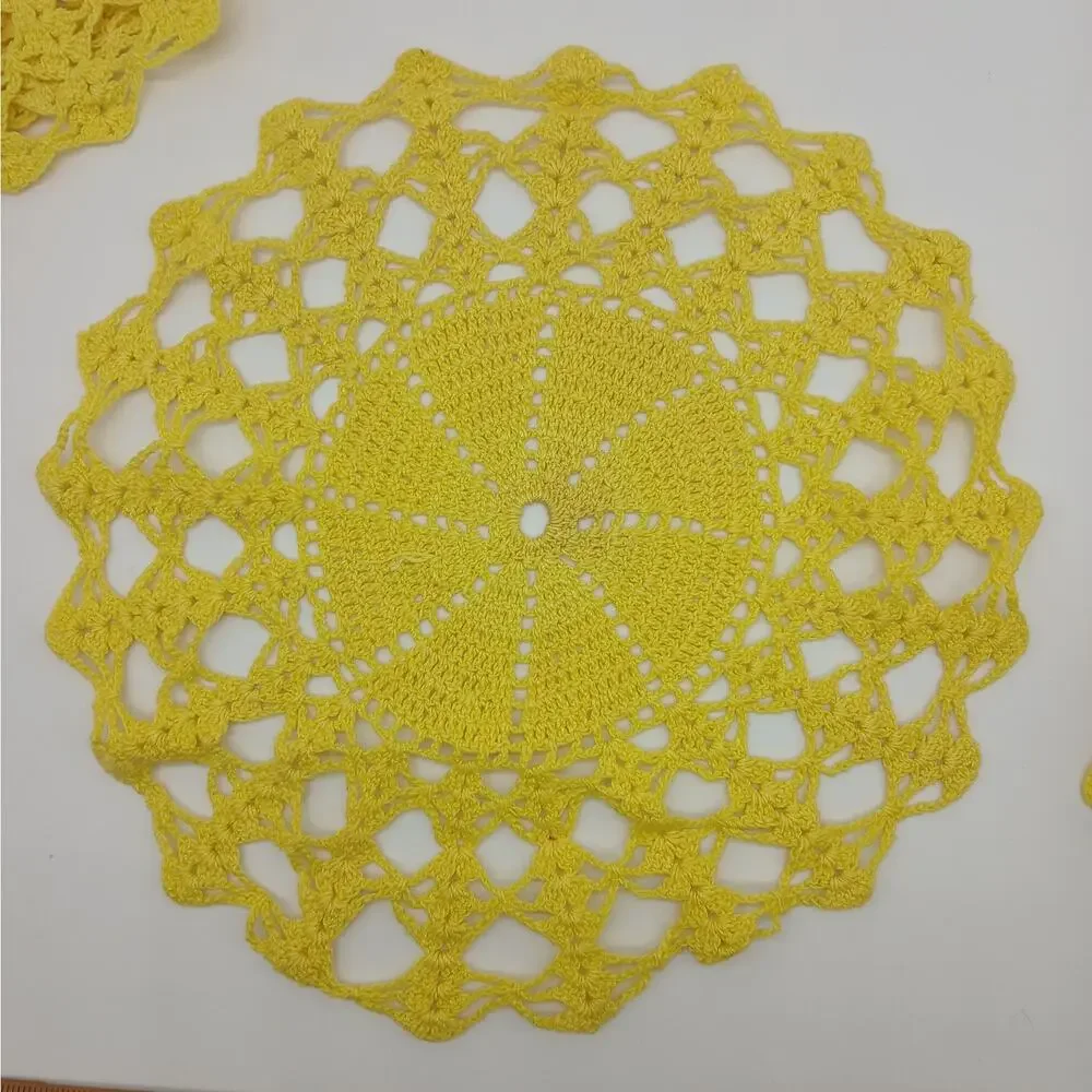 Vintage Handmade Crocheted  Doily Kitchen Round Yellow and Blue Doilies Set of 5 - Picture 10 of 11